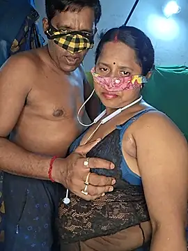Real_Desi_Couple webcam