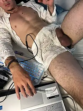 AngelLatinBoy webcam