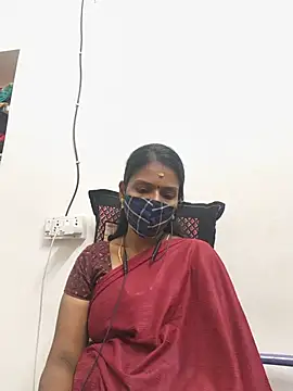Tamil_Yalini12 live cam on StripChat