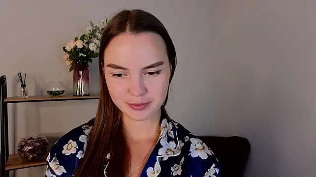 Nicole_Keller 😖 adult webcam chat