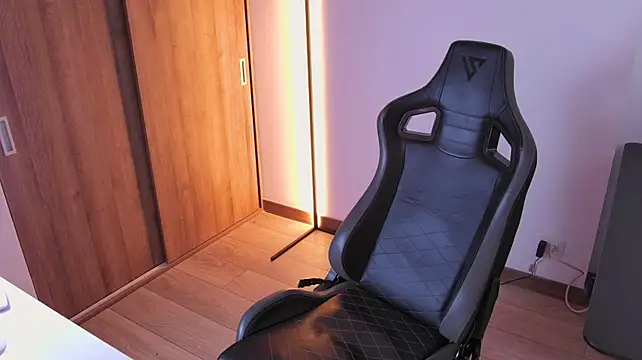 Liam_V webcam