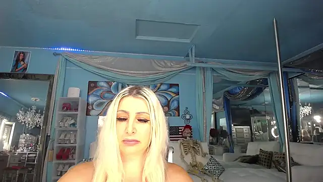 ADRIANNA_FOX webcam