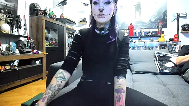 Purple_Coffin666 🐞 webcam chat