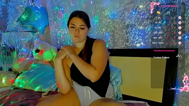 Josephine_Kiss webcam