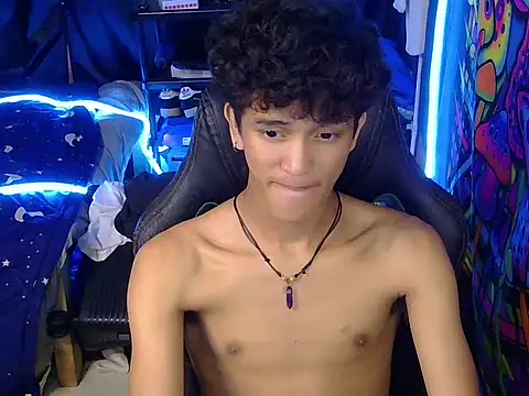 hugekenbigcock webcam