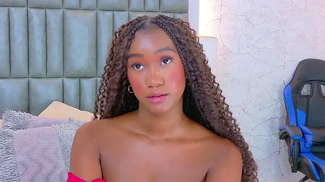 TylaWest live cam on StripChat