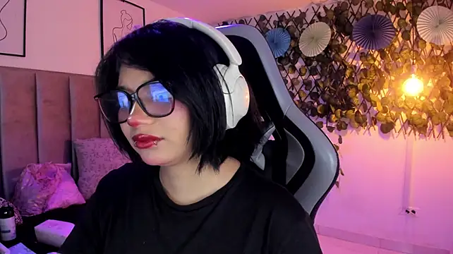 Kitty_Gang ♉ online nude chat