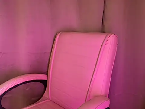 Its_cherry_magic webcam