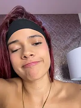 amber_sparkle webcam