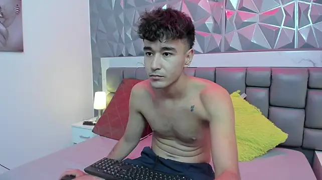 KathyAiden webcam