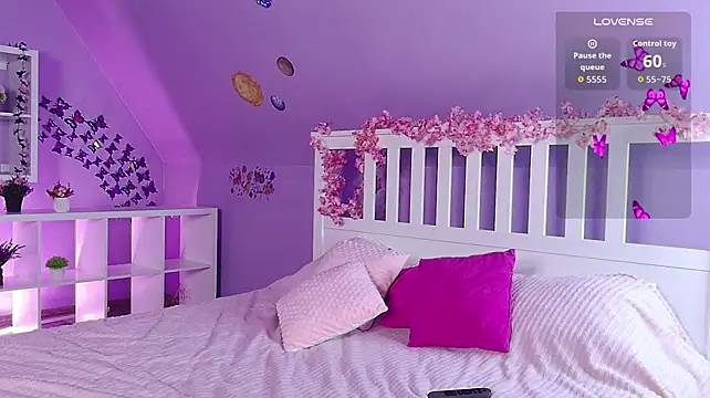 Skylar_Mour webcam