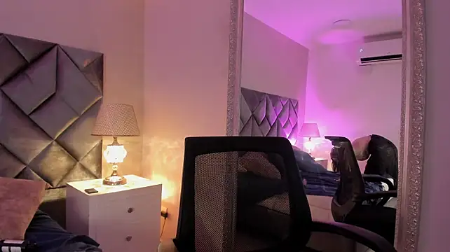Luisa0110 webcam