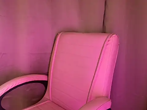Its_cherry_magic webcam