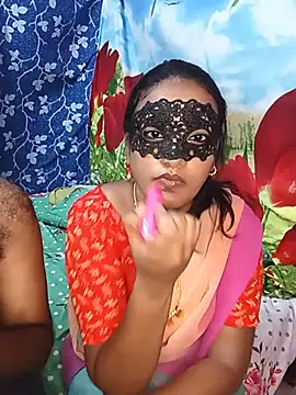 ChitChatCouple webcam