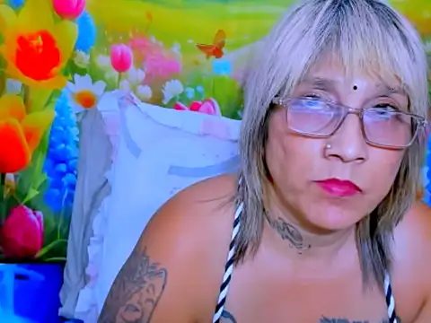 indianroxy webcam