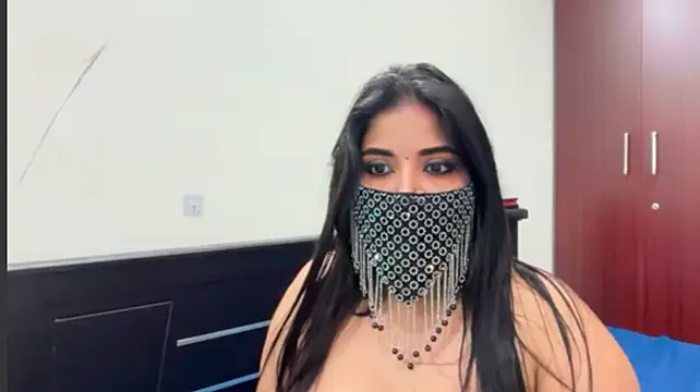 Tamil_Silky live cam on StripChat