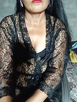 Kavitri-Verma webcam