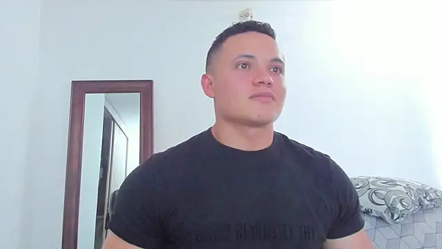KingLevi01 webcam