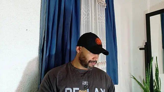 musclehetero webcam