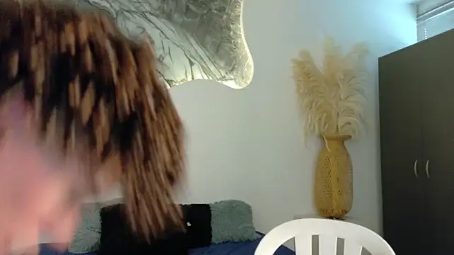 Monyel_Blake webcam