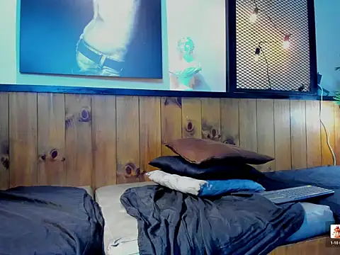 NicolasStonee webcam