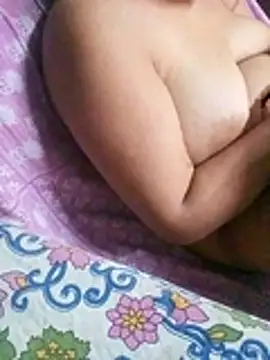 Tg_Pujaxccc webcam