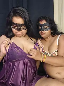 Naughty_Kayra webcam