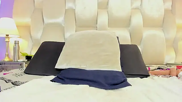 megan_loviitz webcam