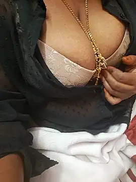 Tamil_Ammani webcam