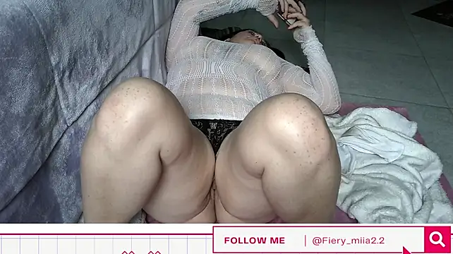 Fiery_Mia webcam