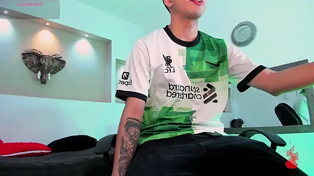 Zack_isback webcam