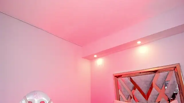 Kiara_Kamau_XXX webcam