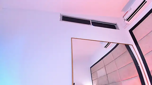 MayaaCross webcam