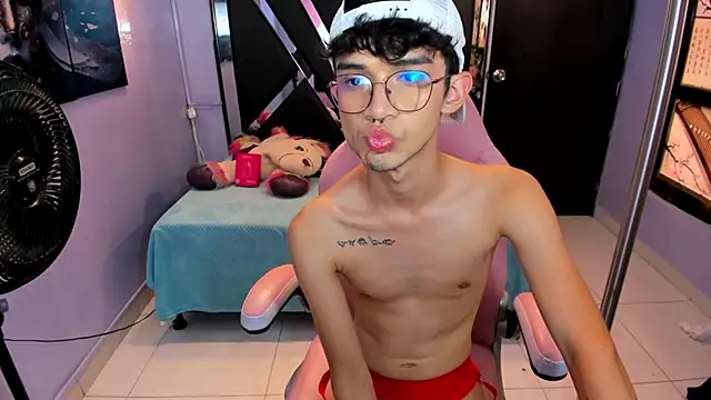 LiamHeatx webcam