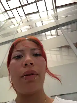 Zakura_66 webcam