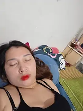 Lia_Myy webcam