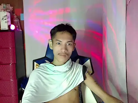 riks_tyler (Ask my age) - tip me as your birthday gift  cum
