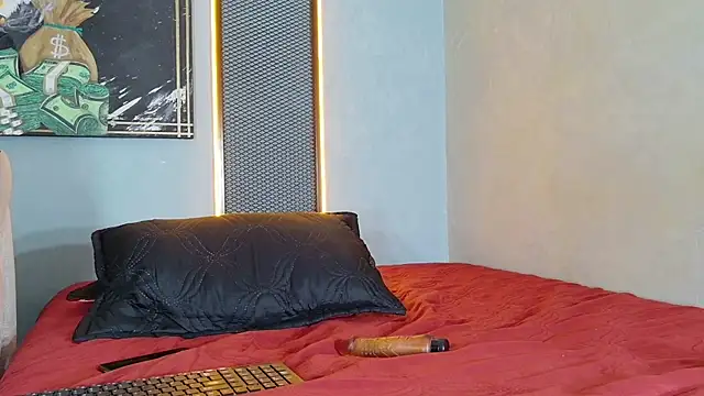 Hornyshow1 🎳 naked cam