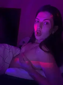 Cutee_Erika live cam on StripChat