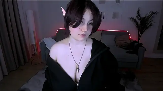 MiaLacrice live cam on StripChat