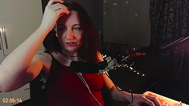 PricklyPeach live cam on StripChat
