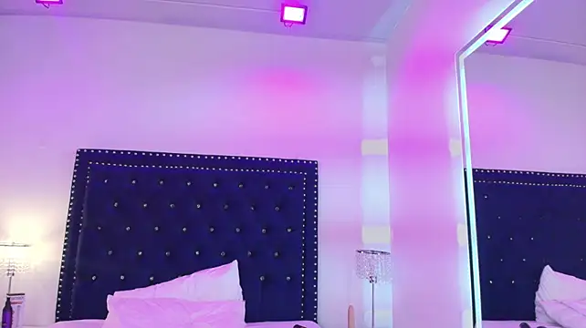 Zury_valucci live cam on StripChat