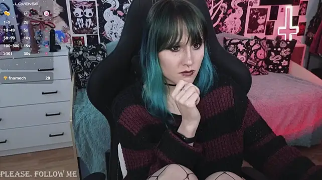 little_Elika webcam