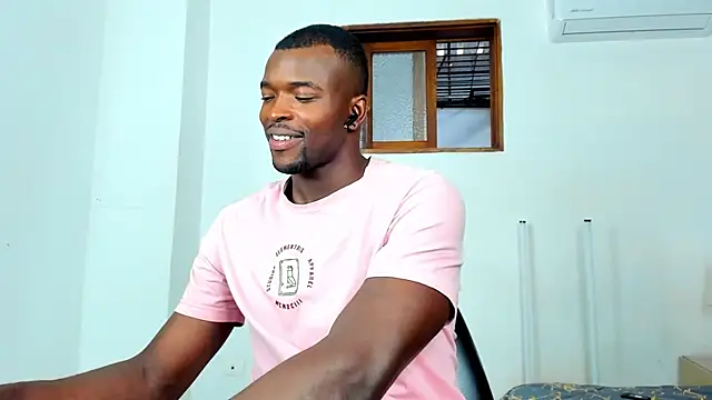 Dylan_Taylor webcam