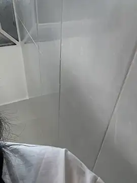 LunaMoore_Pink webcam