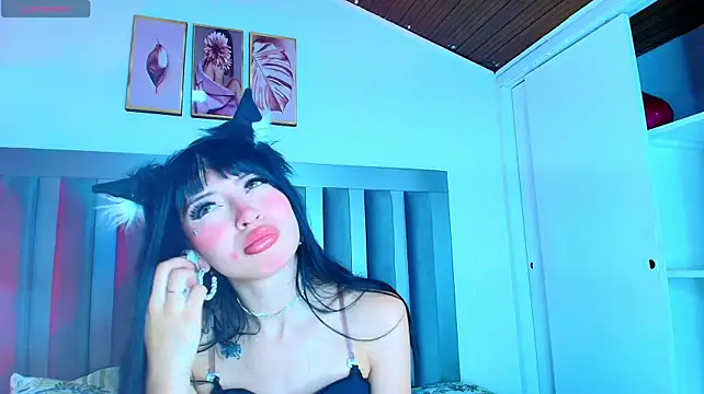 mia_gyutarouwu webcam
