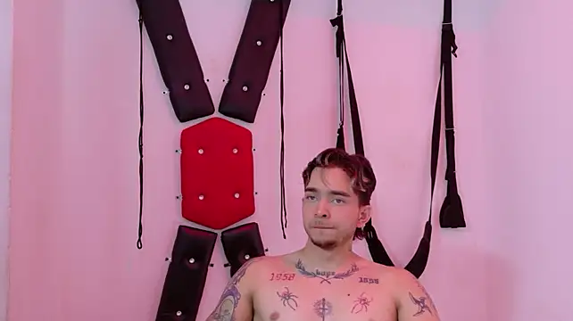 AliceandMax webcam