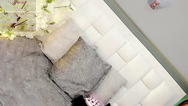 Daphne_dolls webcam