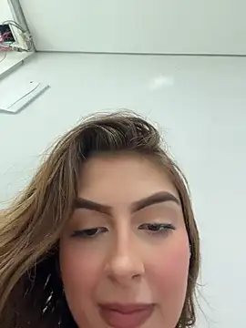 miiabellovic webcam