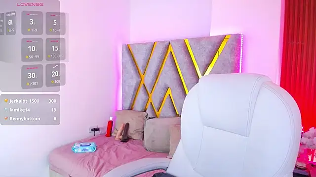 Lizza_Jones webcam